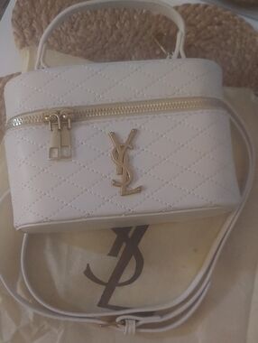 YSL Beauty Prestige Vanity Case